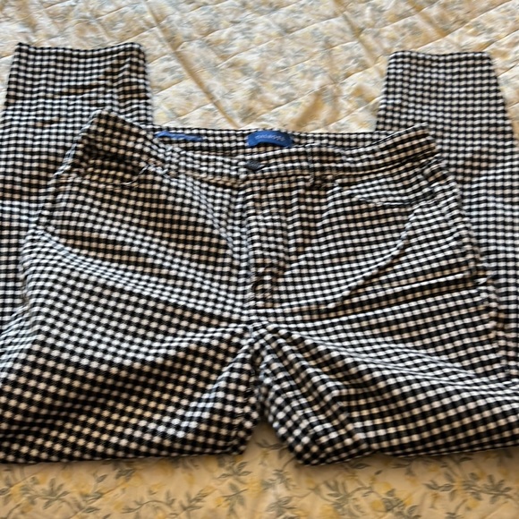 Talbots Pants - Talbots black and white straight leg high waist pants.